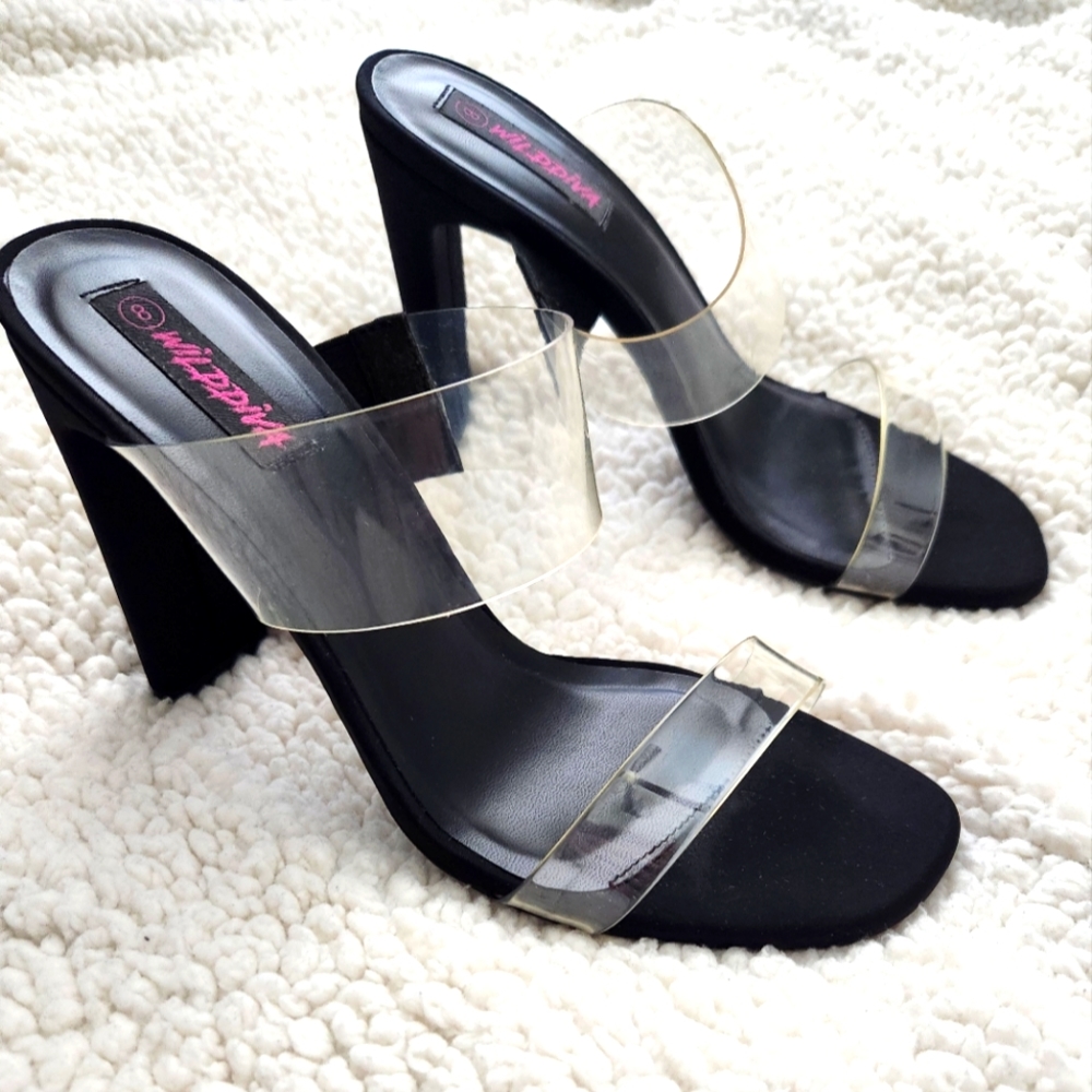 Size 8, New Condition, Only Worn Once, Clear Stra… - image 1